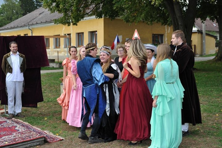 725 let od prvn&iacute; zm&iacute;nky o obci Miro&scaron;ovice