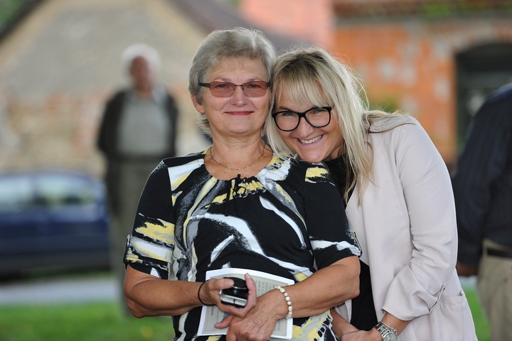 725 let od prvn&iacute; zm&iacute;nky o obci Miro&scaron;ovice