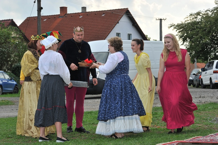 725 let od prvn&iacute; zm&iacute;nky o obci Miro&scaron;ovice