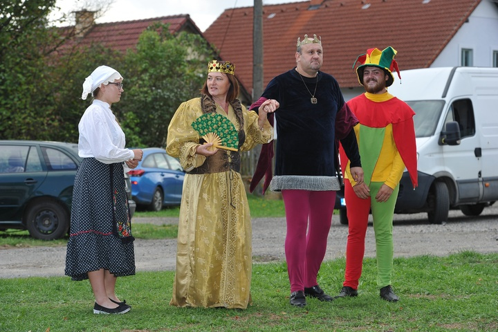 725 let od prvn&iacute; zm&iacute;nky o obci Miro&scaron;ovice