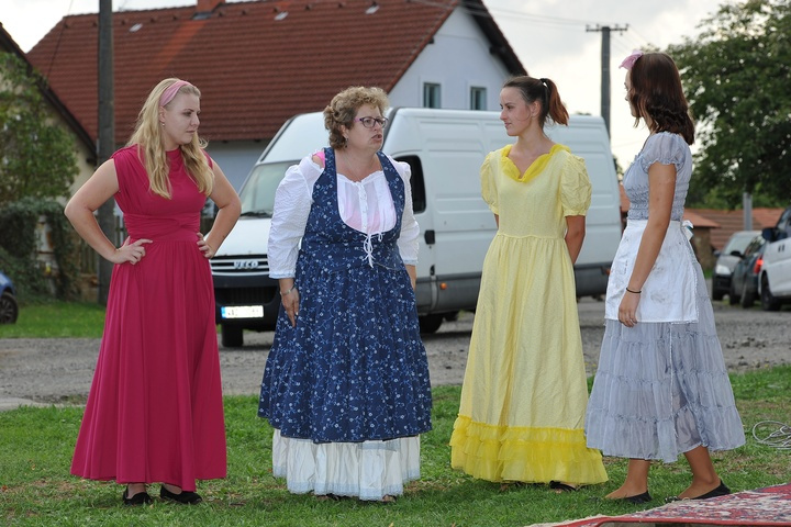 725 let od prvn&iacute; zm&iacute;nky o obci Miro&scaron;ovice