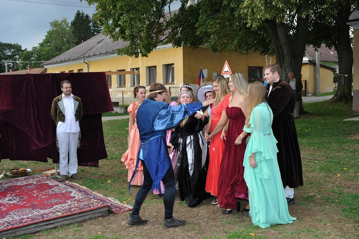 725 let od prvn&iacute; zm&iacute;nky o obci Miro&scaron;ovice