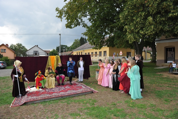 725 let od prvn&iacute; zm&iacute;nky o obci Miro&scaron;ovice