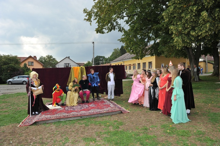 725 let od prvn&iacute; zm&iacute;nky o obci Miro&scaron;ovice