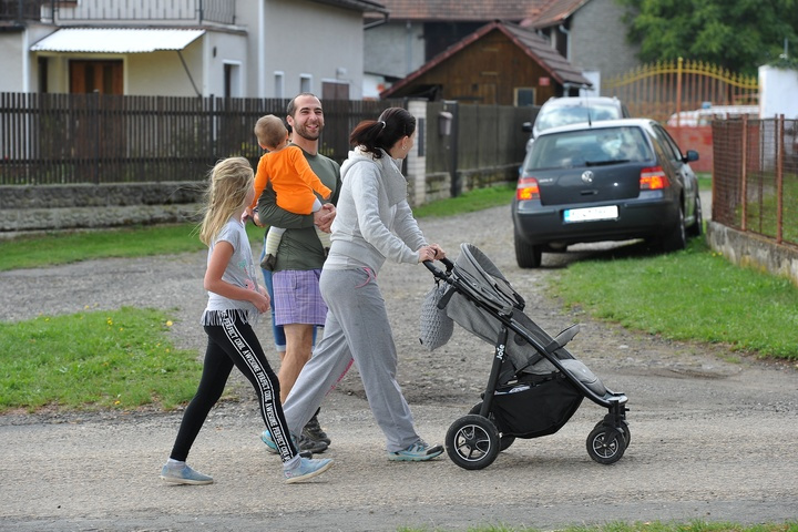 725 let od prvn&iacute; zm&iacute;nky o obci Miro&scaron;ovice